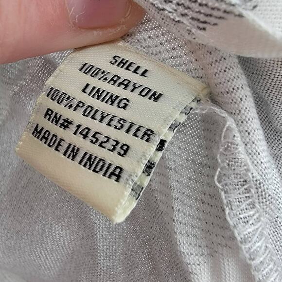 NEW Sim & Sam Women's Check Plaid Button Down Tank Top‎ Gray Size Medium - Picture 7 of 11